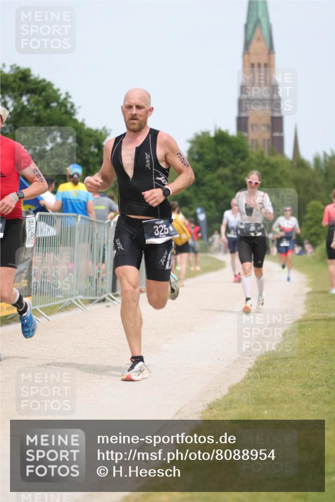 22.06.2025 - Viking Triathlon H.Heesch http://msf.ph/oto/8088954 22.06.2025 14:58:54 Laufen 46, 137, 196, 325, 482 meine-sportfotos.de