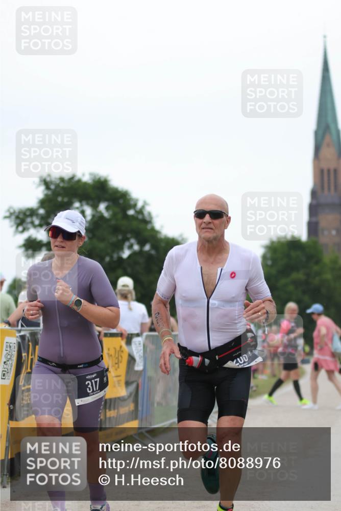 22.06.2025 - Viking Triathlon H.Heesch http://msf.ph/oto/8088976 22.06.2025 15:57:37 Laufen 205, 317 meine-sportfotos.de