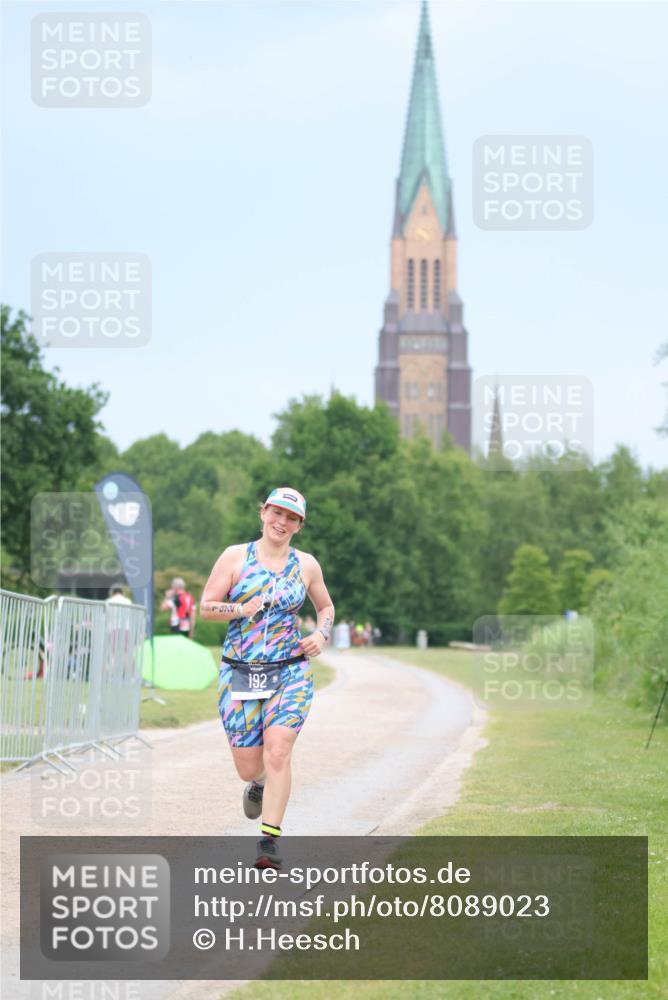 22.06.2025 - Viking Triathlon H.Heesch http://msf.ph/oto/8089023 22.06.2025 16:51:39 Laufen 192, 498 meine-sportfotos.de