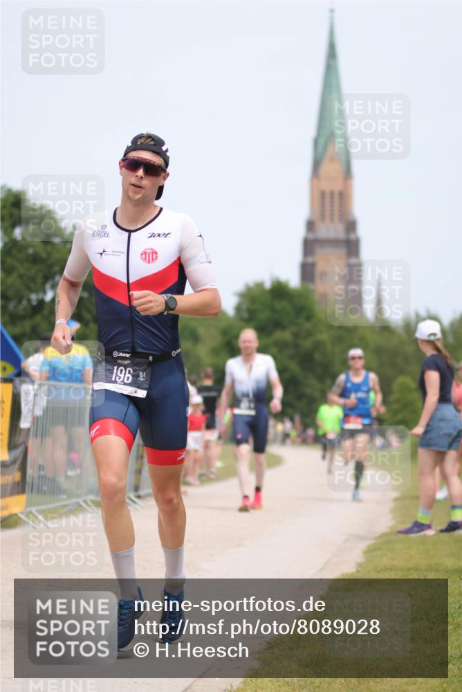 22.06.2025 - Viking Triathlon H.Heesch http://msf.ph/oto/8089028 22.06.2025 14:59:02 Laufen 46, 196, 611 meine-sportfotos.de