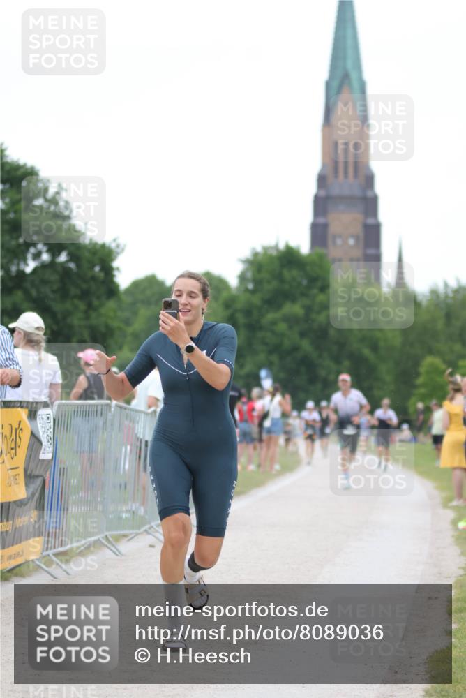 22.06.2025 - Viking Triathlon H.Heesch http://msf.ph/oto/8089036 22.06.2025 15:58:16 Laufen 24 meine-sportfotos.de