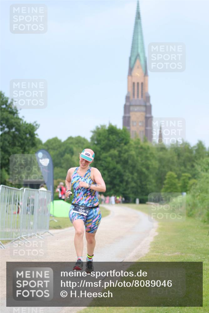 22.06.2025 - Viking Triathlon H.Heesch http://msf.ph/oto/8089046 22.06.2025 16:51:39 Laufen 192, 498 meine-sportfotos.de
