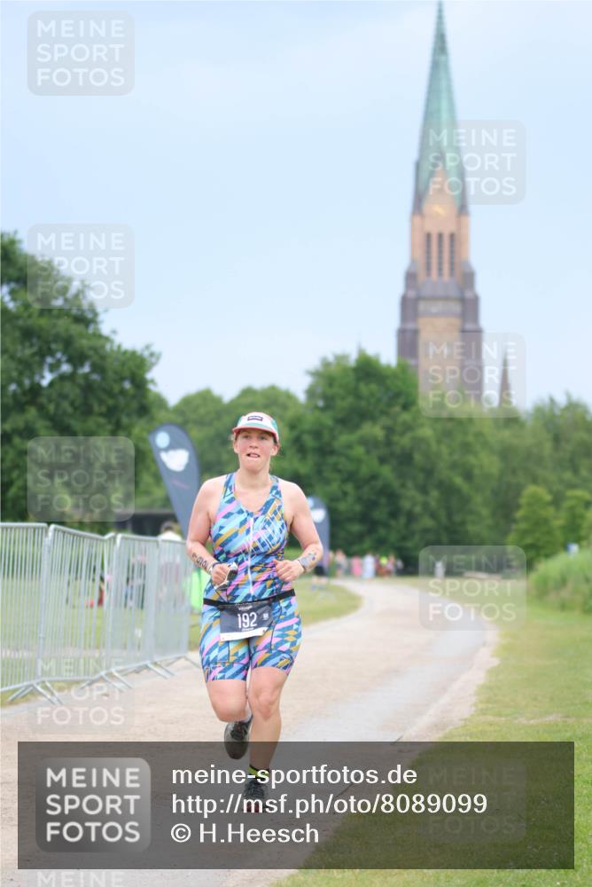 22.06.2025 - Viking Triathlon H.Heesch http://msf.ph/oto/8089099 22.06.2025 16:51:40 Laufen 192, 498 meine-sportfotos.de