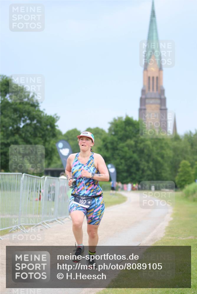 22.06.2025 - Viking Triathlon H.Heesch http://msf.ph/oto/8089105 22.06.2025 16:51:40 Laufen 192, 498 meine-sportfotos.de