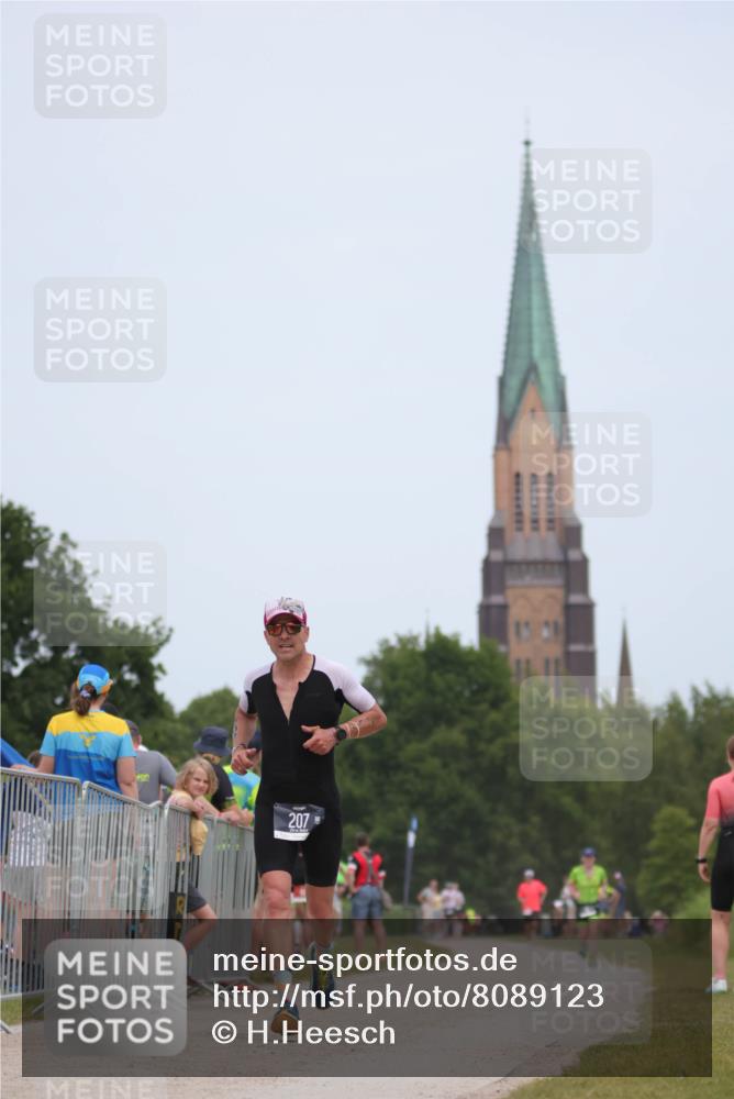 22.06.2025 - Viking Triathlon H.Heesch http://msf.ph/oto/8089123 22.06.2025 15:00:03 Laufen 207, 335 meine-sportfotos.de