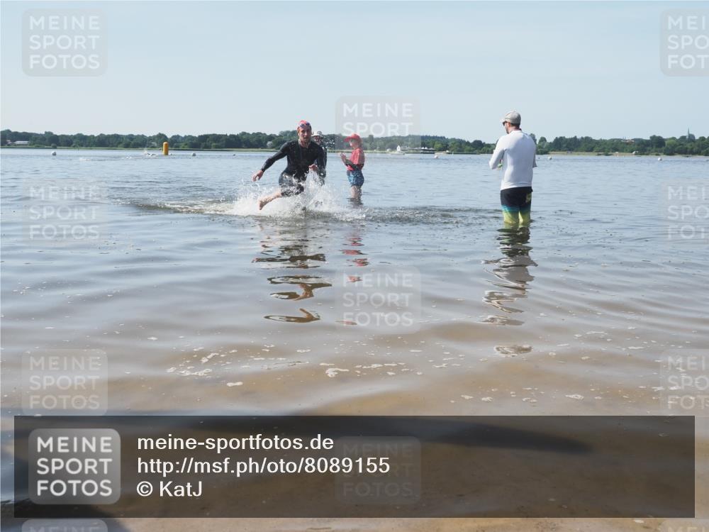 22.06.2025 - Viking Triathlon KatJ http://msf.ph/oto/8089155 22.06.2025 10:24:12 Schwimmen 609 meine-sportfotos.de