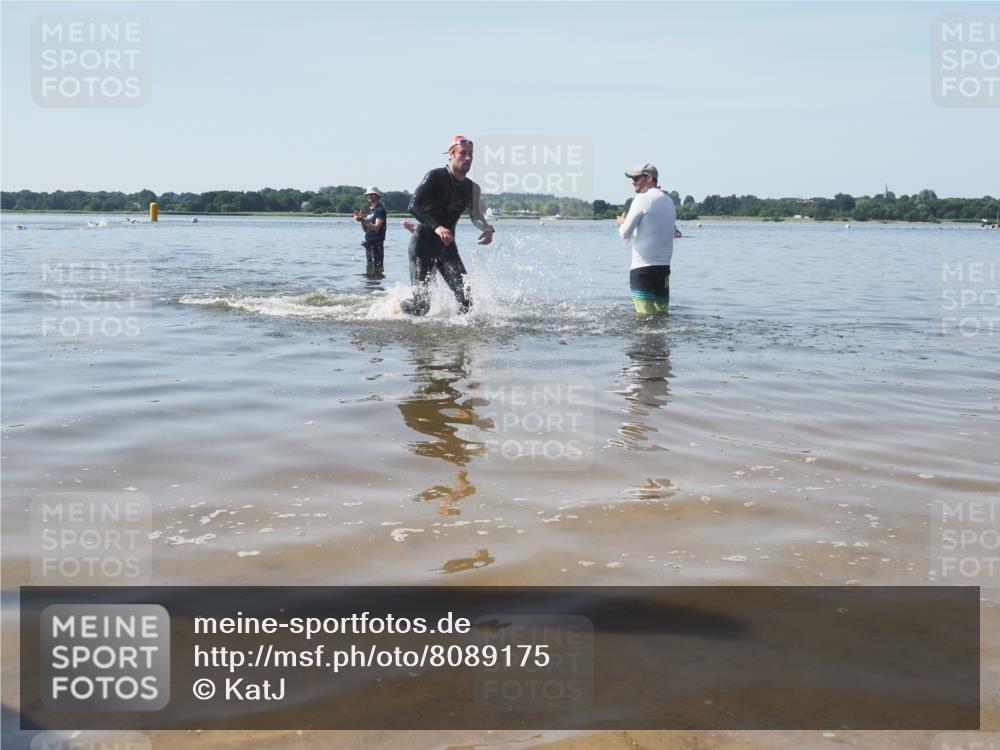 22.06.2025 - Viking Triathlon KatJ http://msf.ph/oto/8089175 22.06.2025 10:24:13 Schwimmen 609 meine-sportfotos.de