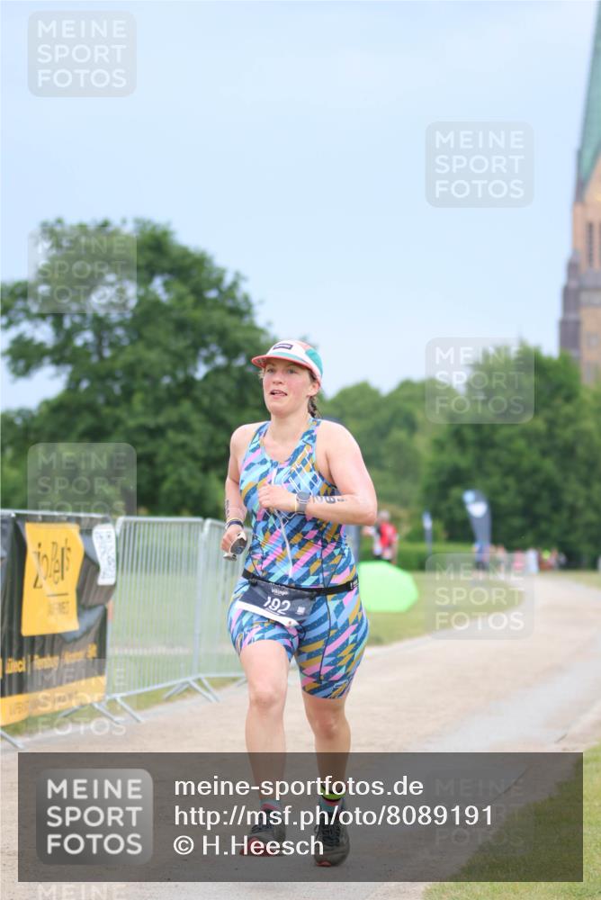 22.06.2025 - Viking Triathlon H.Heesch http://msf.ph/oto/8089191 22.06.2025 16:51:41 Laufen 192, 498 meine-sportfotos.de