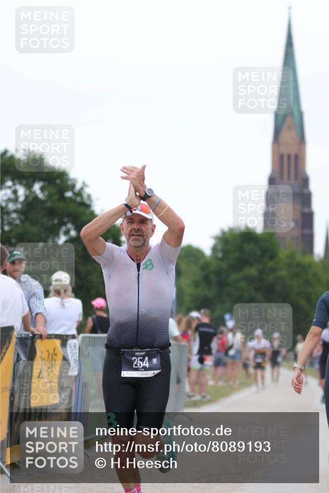 22.06.2025 - Viking Triathlon H.Heesch http://msf.ph/oto/8089193 22.06.2025 15:58:25 Laufen 18, 254 meine-sportfotos.de