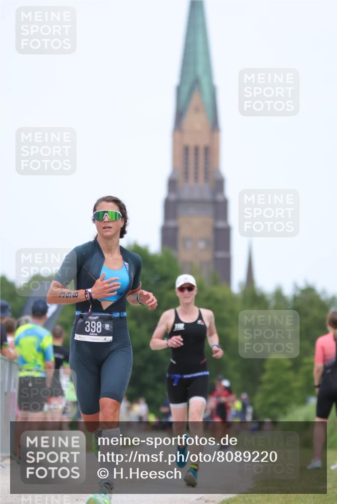 22.06.2025 - Viking Triathlon H.Heesch http://msf.ph/oto/8089220 22.06.2025 15:01:41 Laufen 282, 398 meine-sportfotos.de
