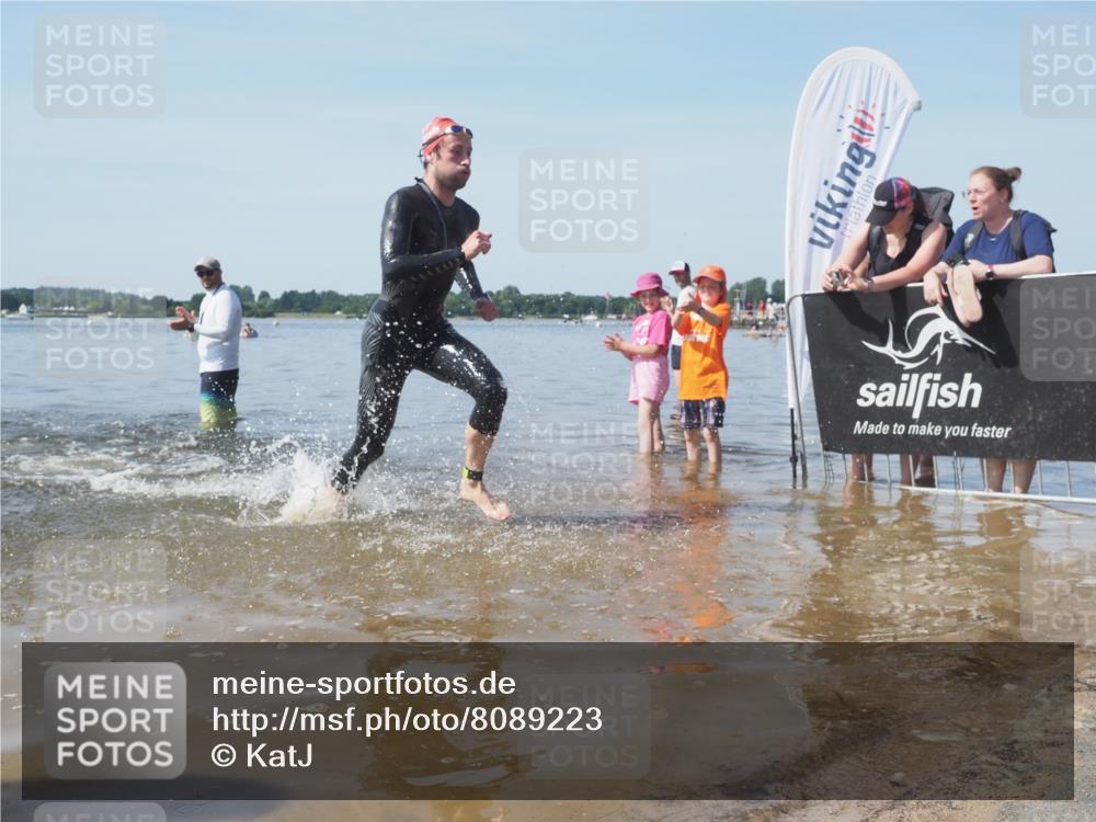 22.06.2025 - Viking Triathlon KatJ http://msf.ph/oto/8089223 22.06.2025 10:24:14 Schwimmen 609 meine-sportfotos.de