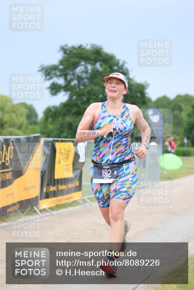 22.06.2025 - Viking Triathlon H.Heesch http://msf.ph/oto/8089226 22.06.2025 16:51:41 Laufen 192, 498 meine-sportfotos.de