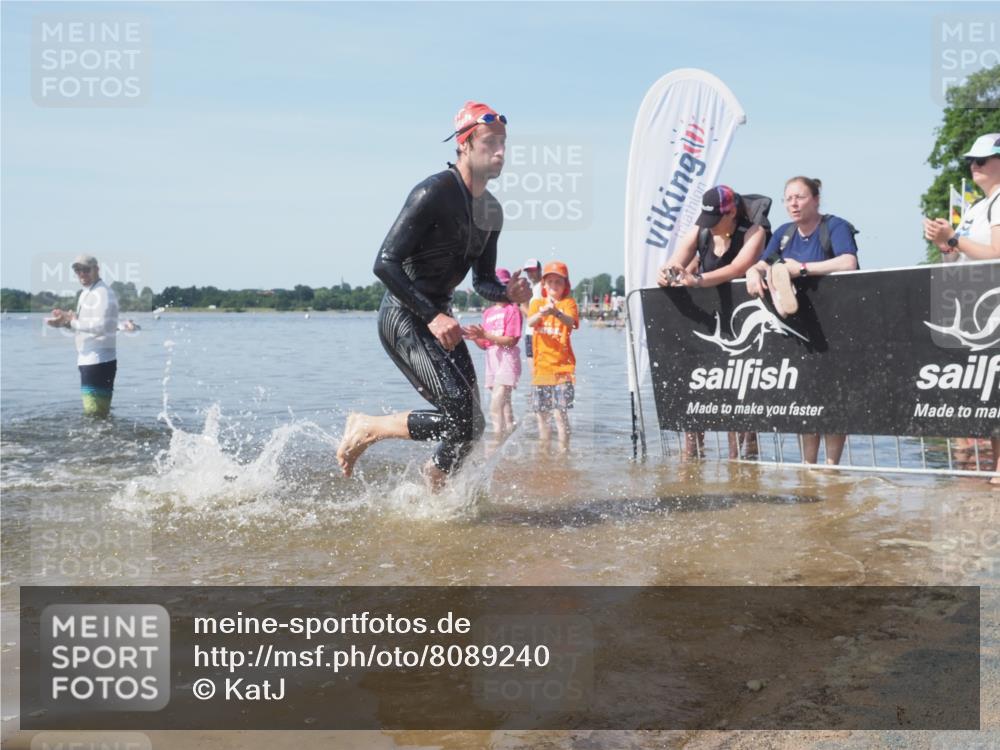 22.06.2025 - Viking Triathlon KatJ http://msf.ph/oto/8089240 22.06.2025 10:24:14 Schwimmen 609 meine-sportfotos.de