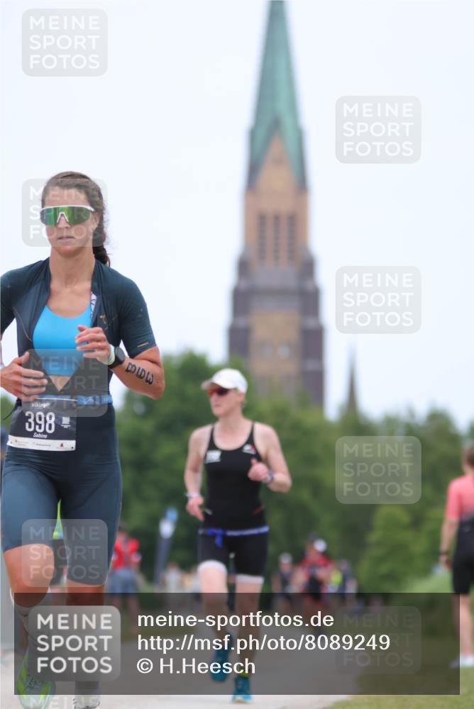 22.06.2025 - Viking Triathlon H.Heesch http://msf.ph/oto/8089249 22.06.2025 15:01:42 Laufen 282, 398 meine-sportfotos.de