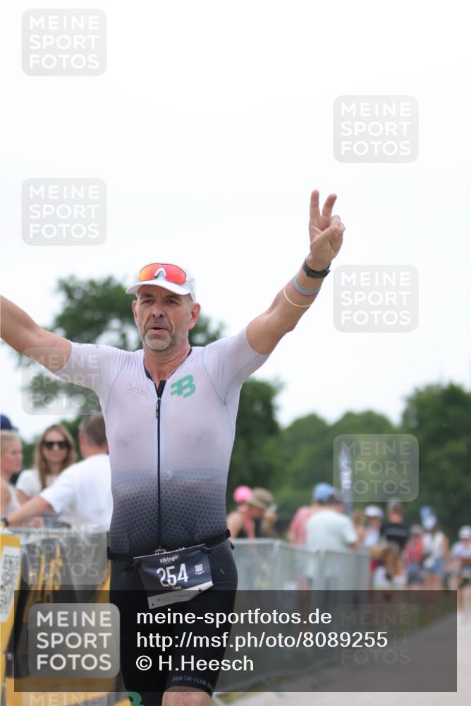 22.06.2025 - Viking Triathlon H.Heesch http://msf.ph/oto/8089255 22.06.2025 15:58:25 Laufen 18, 254 meine-sportfotos.de