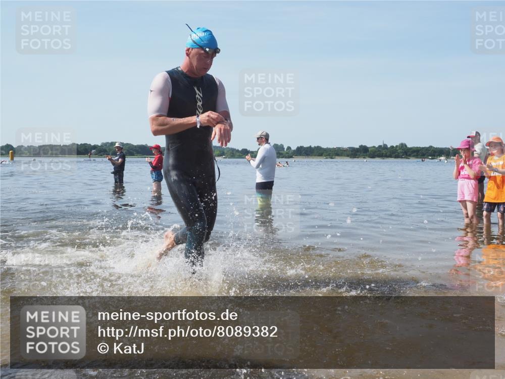 22.06.2025 - Viking Triathlon KatJ http://msf.ph/oto/8089382 22.06.2025 10:24:55 Schwimmen 4, 329, 521 meine-sportfotos.de