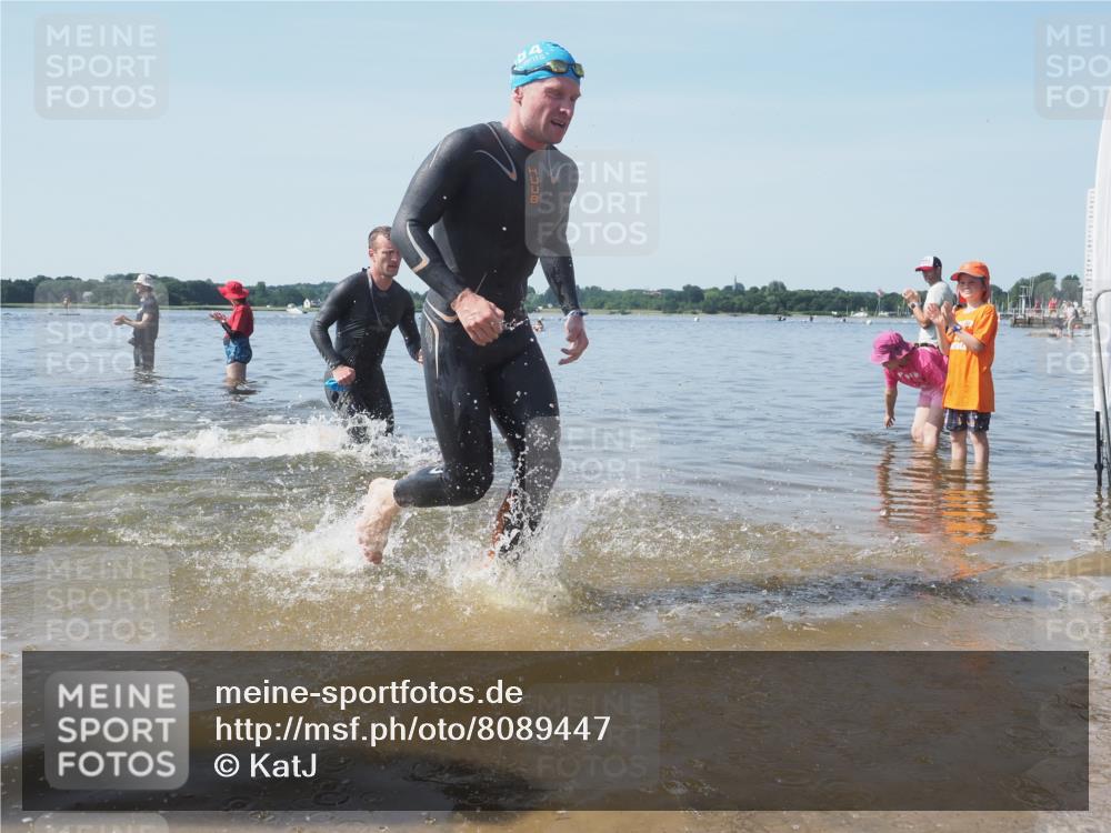 22.06.2025 - Viking Triathlon KatJ http://msf.ph/oto/8089447 22.06.2025 10:25:07 Schwimmen 4, 521 meine-sportfotos.de