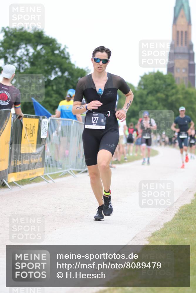 22.06.2025 - Viking Triathlon H.Heesch http://msf.ph/oto/8089479 22.06.2025 15:02:24 Laufen 8, 127, 529 meine-sportfotos.de