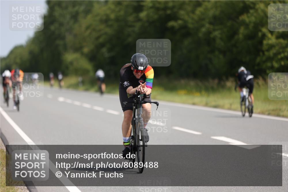 22.06.2025 - Viking Triathlon Yannick Fuchs http://msf.ph/oto/8089488 22.06.2025 11:49:59 Radfahren 11, 33, 150, 182, 257, 376, 638 meine-sportfotos.de