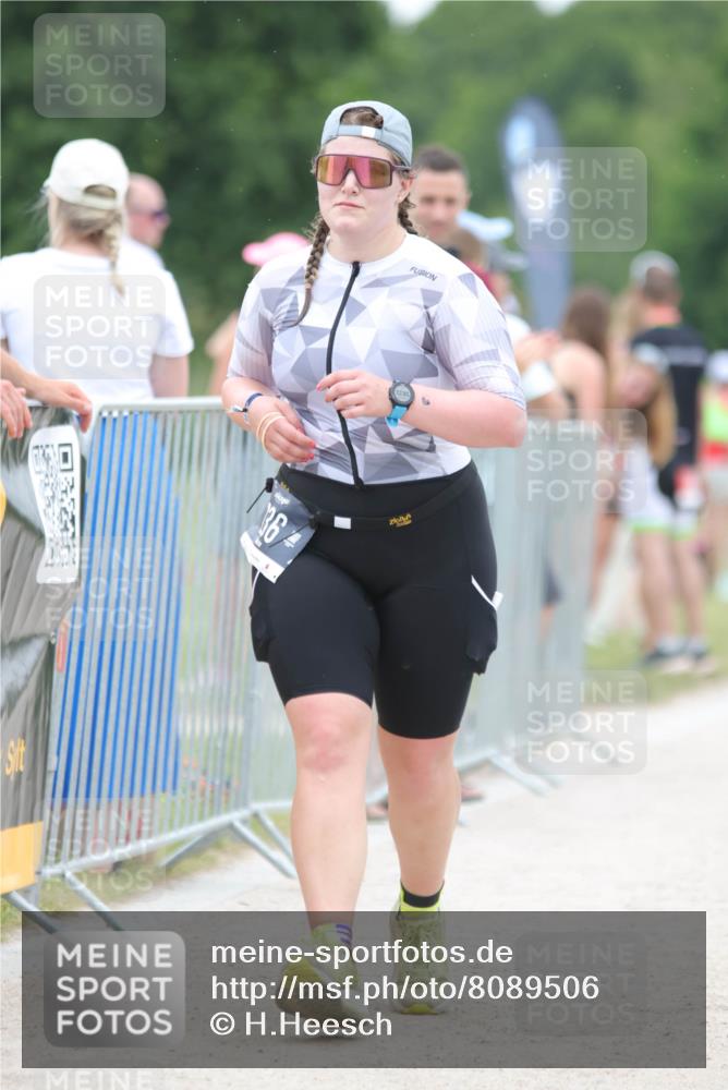 22.06.2025 - Viking Triathlon H.Heesch http://msf.ph/oto/8089506 22.06.2025 15:59:19 Laufen 236, 462 meine-sportfotos.de