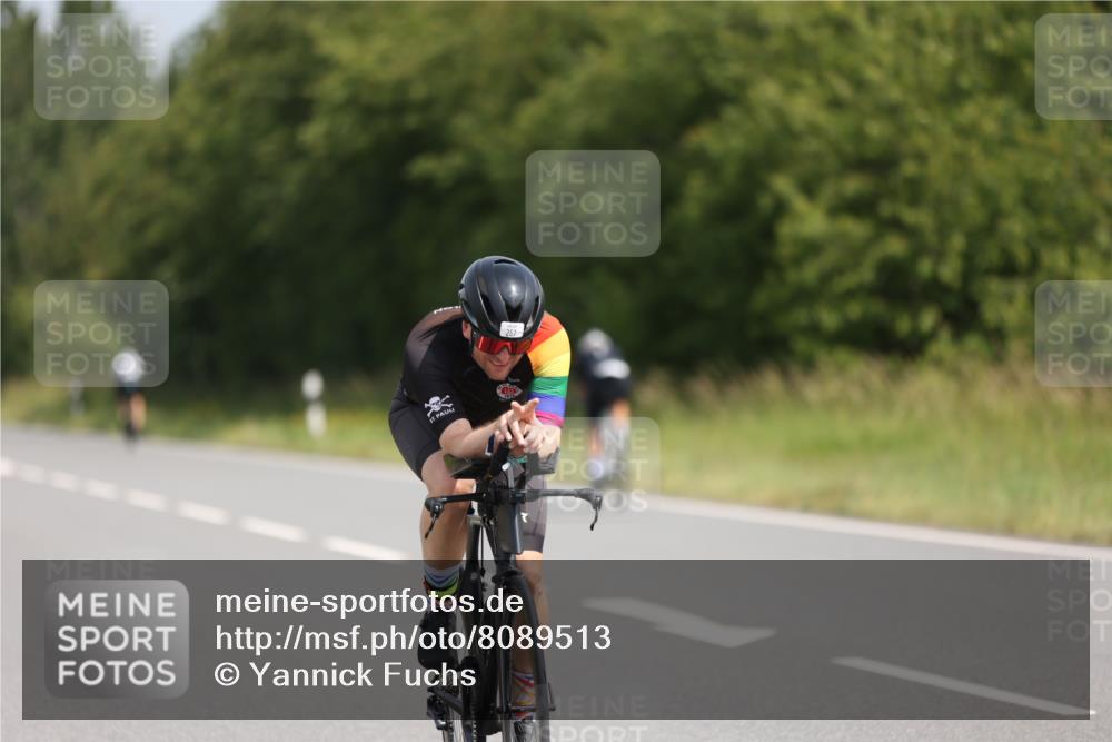 22.06.2025 - Viking Triathlon Yannick Fuchs http://msf.ph/oto/8089513 22.06.2025 11:49:59 Radfahren 11, 33, 150, 182, 257, 376, 638 meine-sportfotos.de