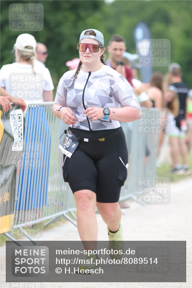22.06.2025 - Viking Triathlon H.Heesch http://msf.ph/oto/8089514 22.06.2025 15:59:19 Laufen 236, 462 meine-sportfotos.de