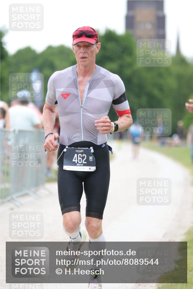22.06.2025 - Viking Triathlon H.Heesch http://msf.ph/oto/8089544 22.06.2025 15:59:24 Laufen 236, 462 meine-sportfotos.de