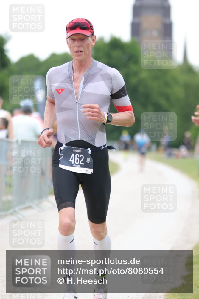 22.06.2025 - Viking Triathlon H.Heesch http://msf.ph/oto/8089554 22.06.2025 15:59:24 Laufen 236, 462 meine-sportfotos.de