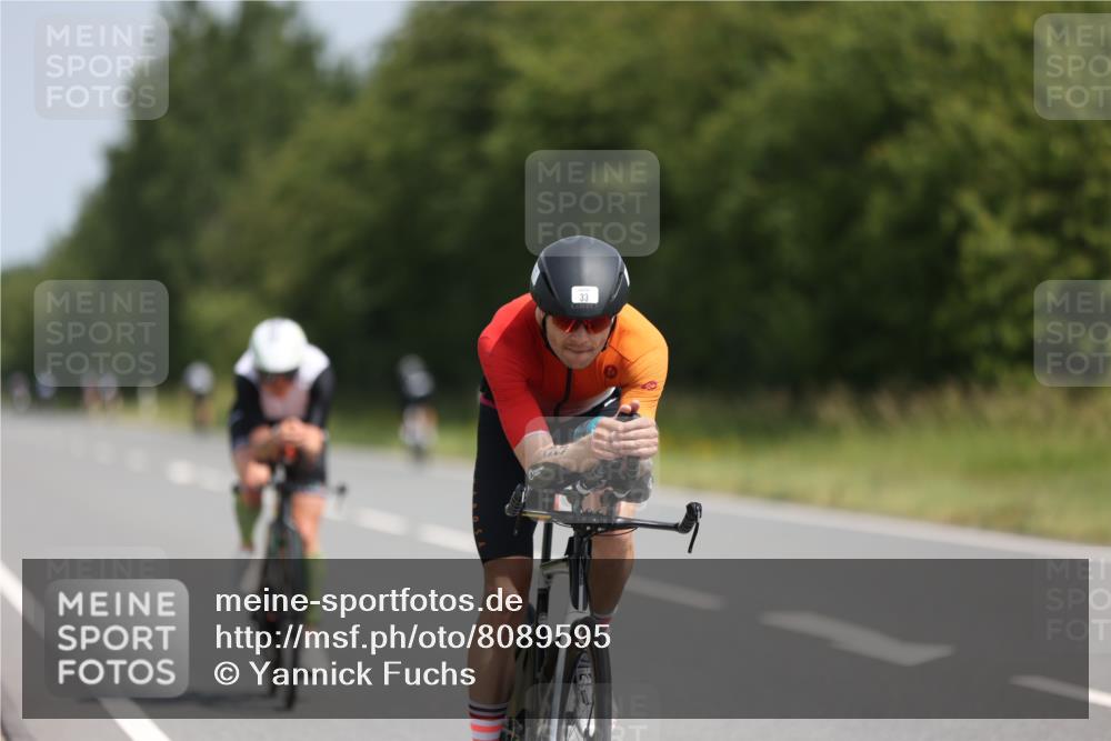22.06.2025 - Viking Triathlon Yannick Fuchs http://msf.ph/oto/8089595 22.06.2025 11:50:02 Radfahren 11, 33, 150, 182, 257, 376, 553, 638 meine-sportfotos.de