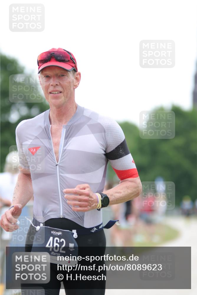 22.06.2025 - Viking Triathlon H.Heesch http://msf.ph/oto/8089623 22.06.2025 15:59:25 Laufen 236, 462 meine-sportfotos.de