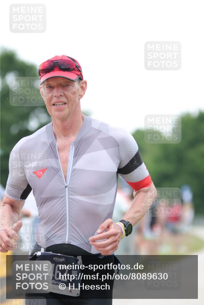 22.06.2025 - Viking Triathlon H.Heesch http://msf.ph/oto/8089630 22.06.2025 15:59:25 Laufen 236, 462 meine-sportfotos.de