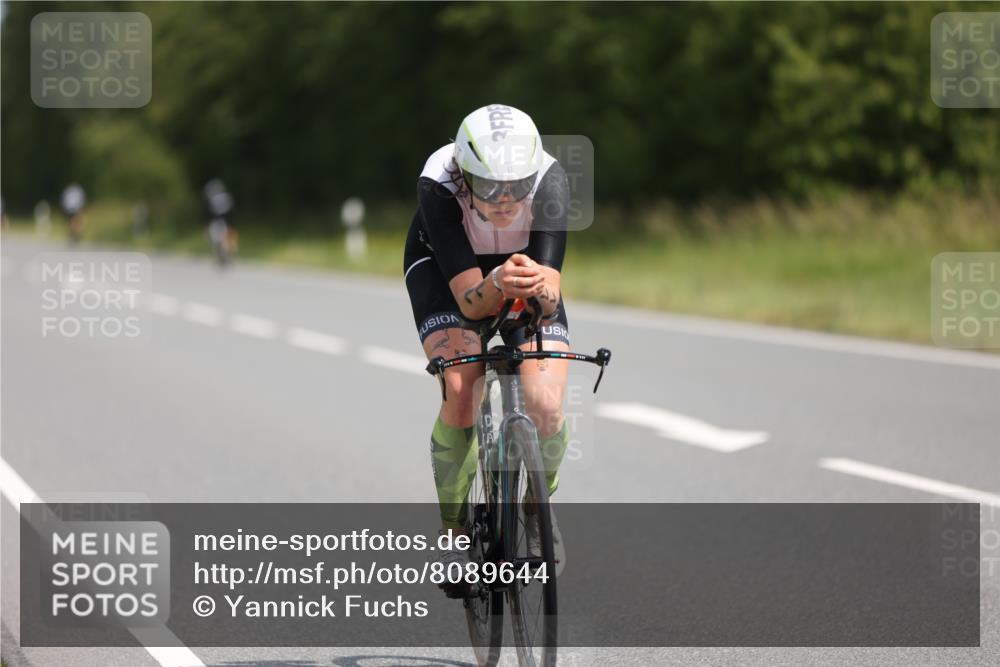 22.06.2025 - Viking Triathlon Yannick Fuchs http://msf.ph/oto/8089644 22.06.2025 11:50:03 Radfahren 11, 33, 150, 182, 257, 376, 553, 638 meine-sportfotos.de