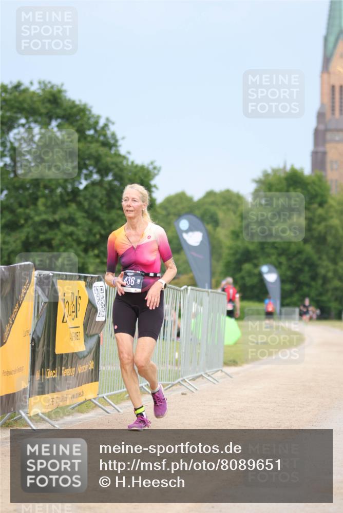 22.06.2025 - Viking Triathlon H.Heesch http://msf.ph/oto/8089651 22.06.2025 16:53:14 Laufen 359, 436 meine-sportfotos.de