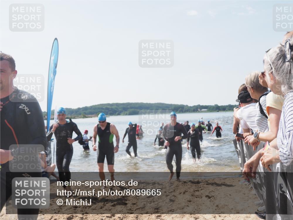 22.06.2025 - Viking Triathlon MichiJ http://msf.ph/oto/8089665 22.06.2025 10:37:36 Schwimmen 21, 131, 141, 163, 177, 180, 187, 245, 253, 316, 411, 456, 506, 614, 639, 645 meine-sportfotos.de