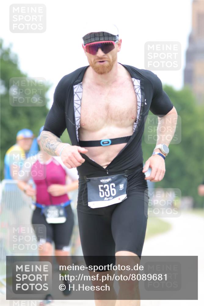 22.06.2025 - Viking Triathlon H.Heesch http://msf.ph/oto/8089681 22.06.2025 15:02:54 Laufen 19, 34, 38, 206, 465, 536 meine-sportfotos.de