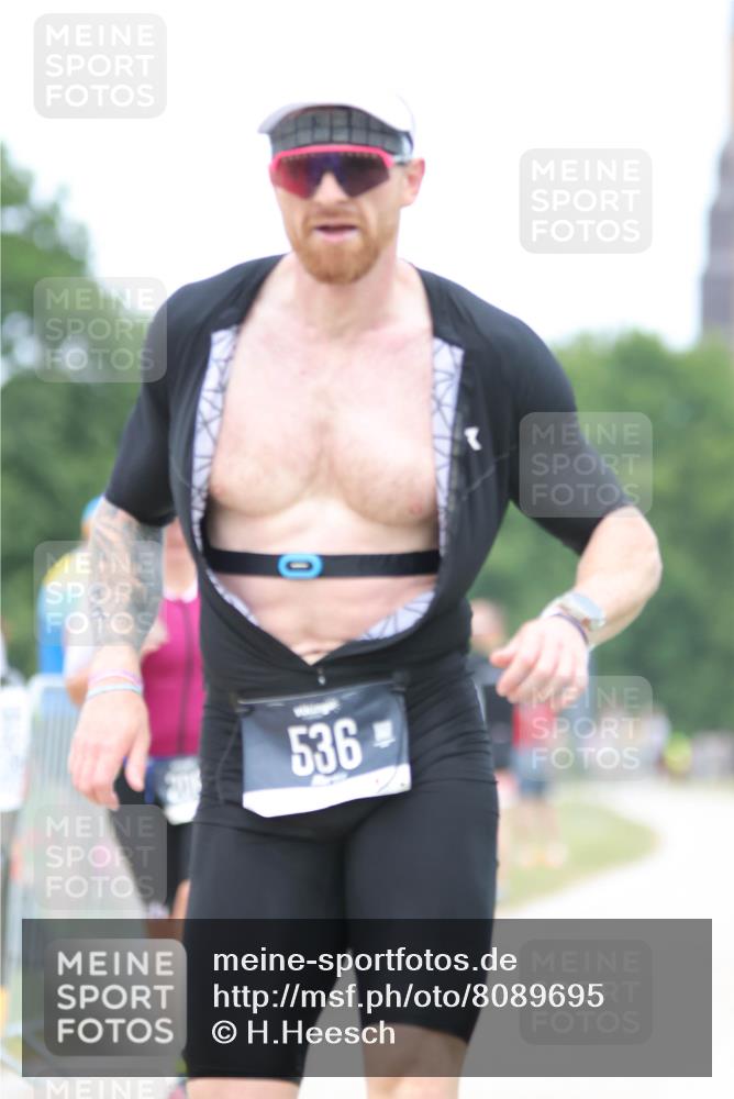 22.06.2025 - Viking Triathlon H.Heesch http://msf.ph/oto/8089695 22.06.2025 15:02:54 Laufen 19, 34, 38, 206, 465, 536 meine-sportfotos.de