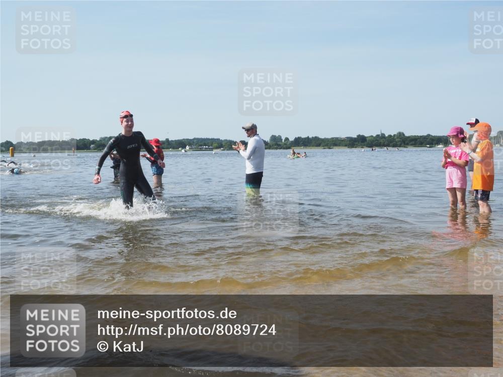 22.06.2025 - Viking Triathlon KatJ http://msf.ph/oto/8089724 22.06.2025 10:25:31 Schwimmen 2, 122, 641 meine-sportfotos.de