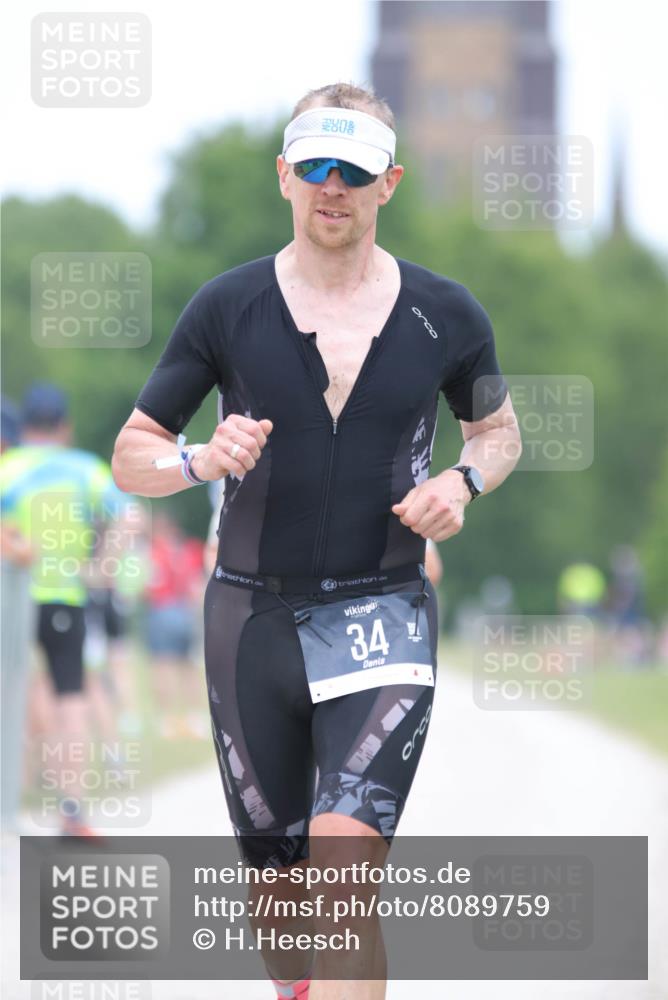 22.06.2025 - Viking Triathlon H.Heesch http://msf.ph/oto/8089759 22.06.2025 15:02:59 Laufen 19, 34, 38, 206 meine-sportfotos.de