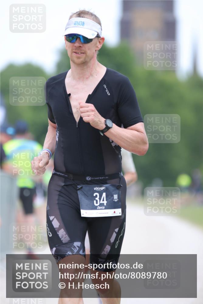 22.06.2025 - Viking Triathlon H.Heesch http://msf.ph/oto/8089780 22.06.2025 15:03:00 Laufen 19, 34, 38, 206 meine-sportfotos.de