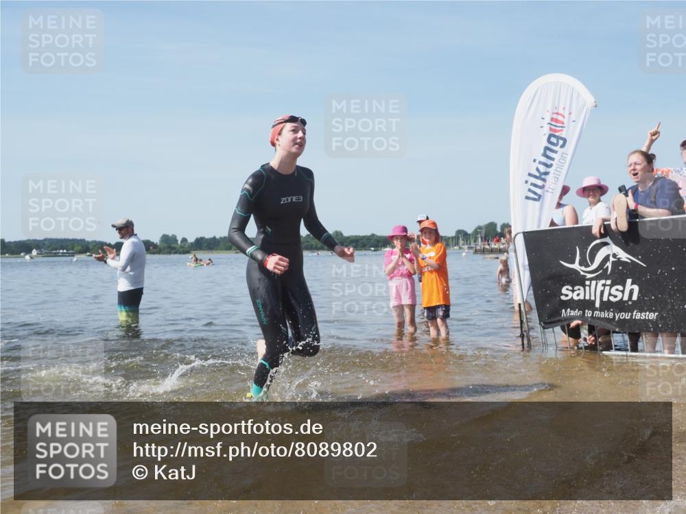 22.06.2025 - Viking Triathlon KatJ http://msf.ph/oto/8089802 22.06.2025 10:25:32 Schwimmen 2, 122, 420, 641 meine-sportfotos.de