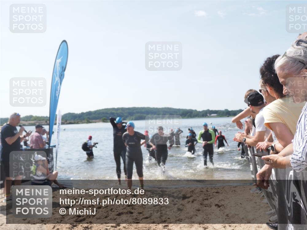 22.06.2025 - Viking Triathlon MichiJ http://msf.ph/oto/8089833 22.06.2025 10:37:39 Schwimmen 21, 131, 141, 163, 177, 187, 245, 396, 411, 433, 456, 506, 614, 619, 639, 645 meine-sportfotos.de