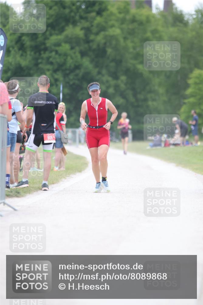 22.06.2025 - Viking Triathlon H.Heesch http://msf.ph/oto/8089868 22.06.2025 16:00:08 Laufen 154 meine-sportfotos.de