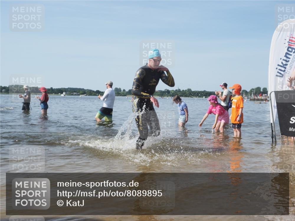 22.06.2025 - Viking Triathlon KatJ http://msf.ph/oto/8089895 22.06.2025 10:25:44 Schwimmen 2, 10, 420, 455, 485, 544, 557 meine-sportfotos.de