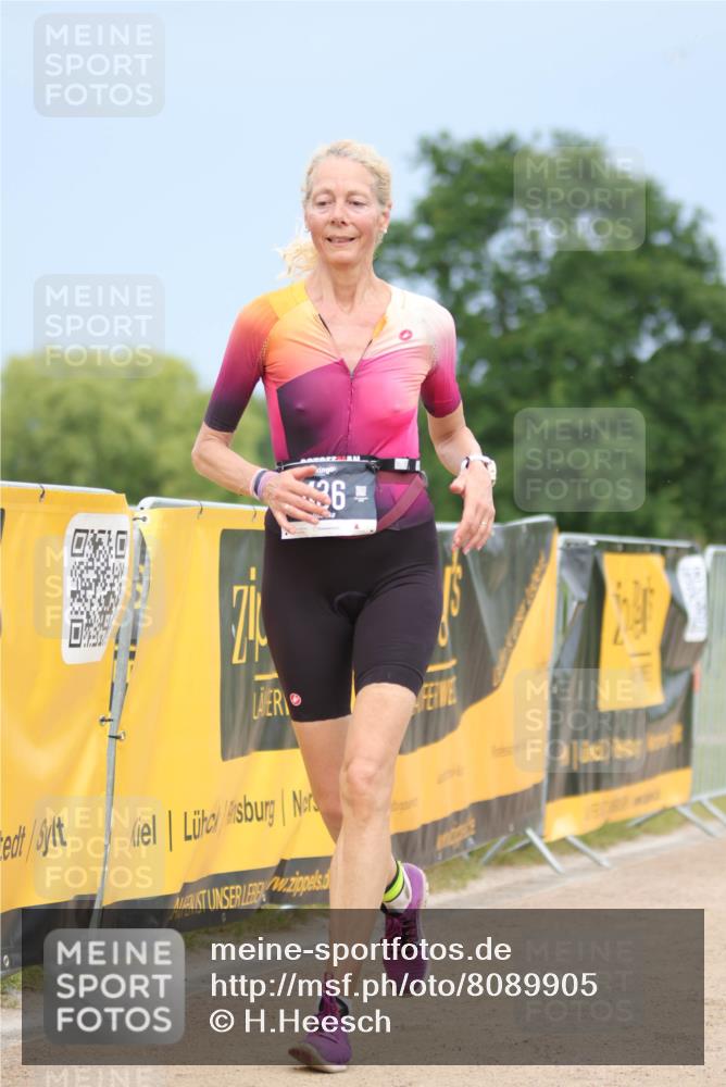 22.06.2025 - Viking Triathlon H.Heesch http://msf.ph/oto/8089905 22.06.2025 16:53:16 Laufen 359, 436 meine-sportfotos.de