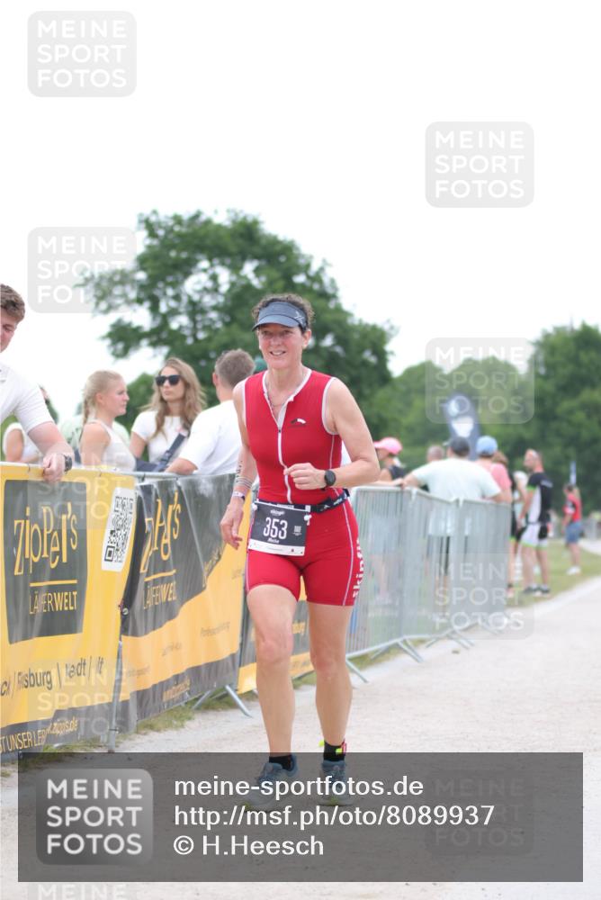 22.06.2025 - Viking Triathlon H.Heesch http://msf.ph/oto/8089937 22.06.2025 16:00:17 Laufen 353 meine-sportfotos.de