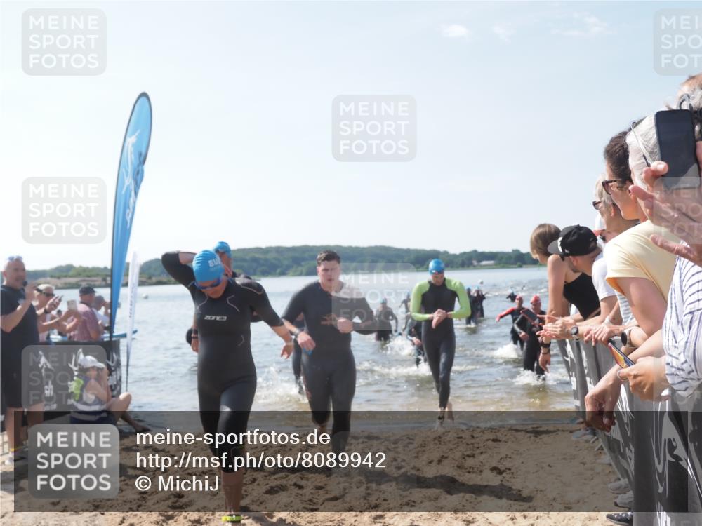 22.06.2025 - Viking Triathlon MichiJ http://msf.ph/oto/8089942 22.06.2025 10:37:41 Schwimmen 21, 141, 163, 177, 187, 245, 396, 411, 433, 456, 506, 614, 619, 639, 645 meine-sportfotos.de