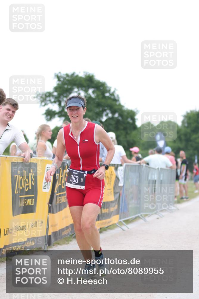 22.06.2025 - Viking Triathlon H.Heesch http://msf.ph/oto/8089955 22.06.2025 16:00:17 Laufen 353 meine-sportfotos.de