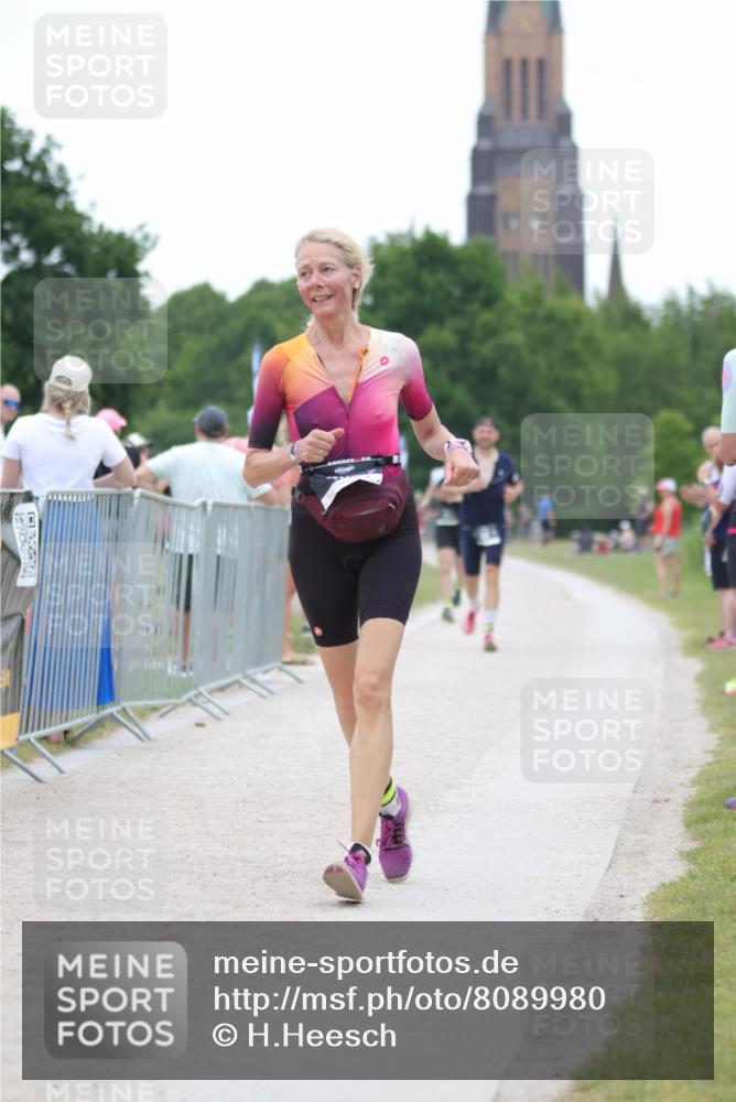 22.06.2025 - Viking Triathlon H.Heesch http://msf.ph/oto/8089980 22.06.2025 16:00:44 Laufen 436 meine-sportfotos.de