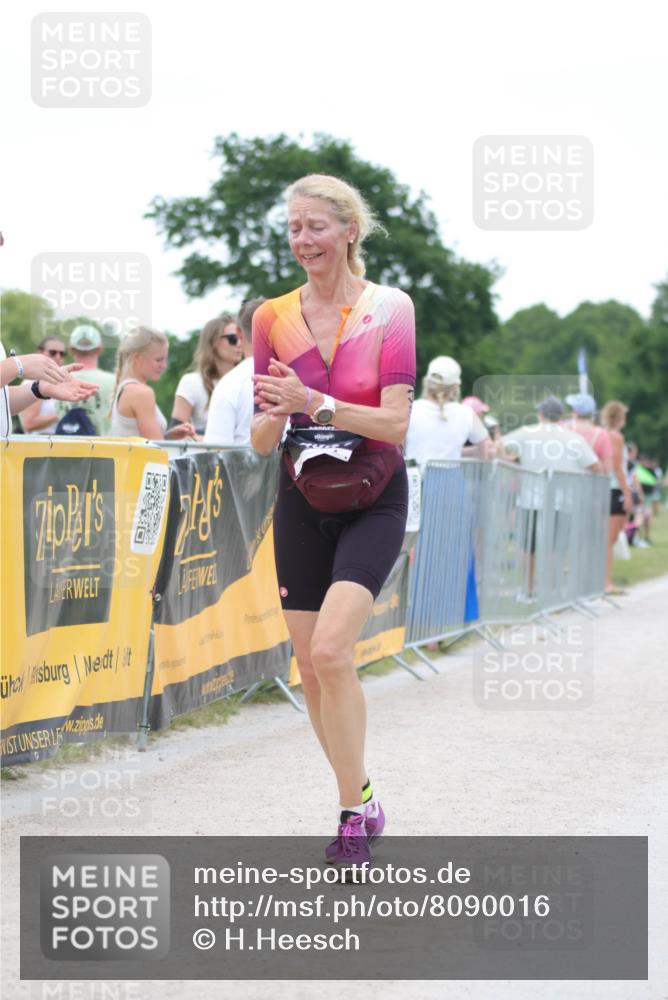 22.06.2025 - Viking Triathlon H.Heesch http://msf.ph/oto/8090016 22.06.2025 16:00:46 Laufen 54, 436 meine-sportfotos.de