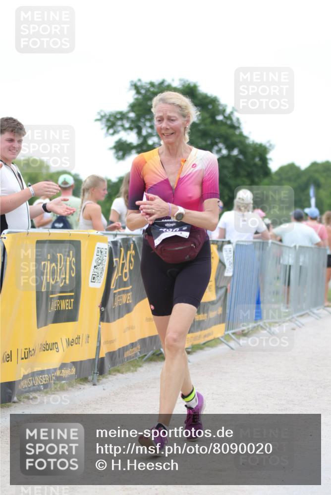 22.06.2025 - Viking Triathlon H.Heesch http://msf.ph/oto/8090020 22.06.2025 16:00:46 Laufen 54, 436 meine-sportfotos.de